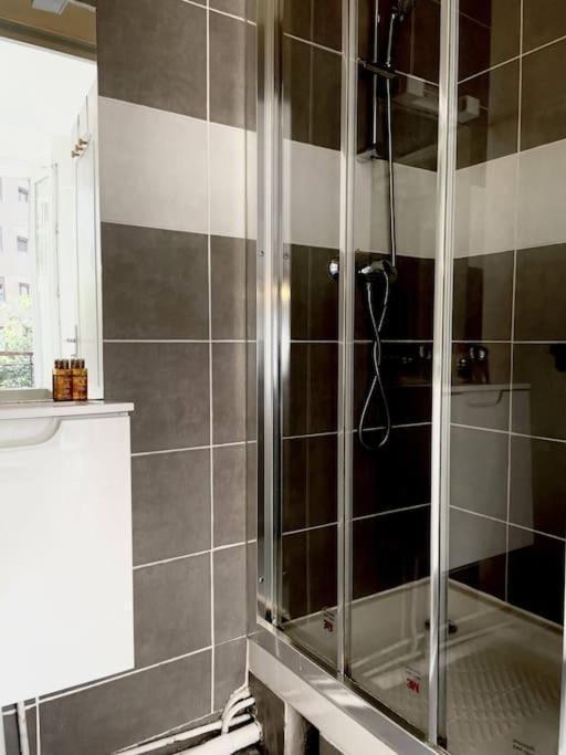 Charming Bright Sunny Studio Near Canal St Martin París Exterior foto