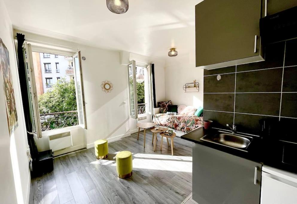 Charming Bright Sunny Studio Near Canal St Martin París Exterior foto